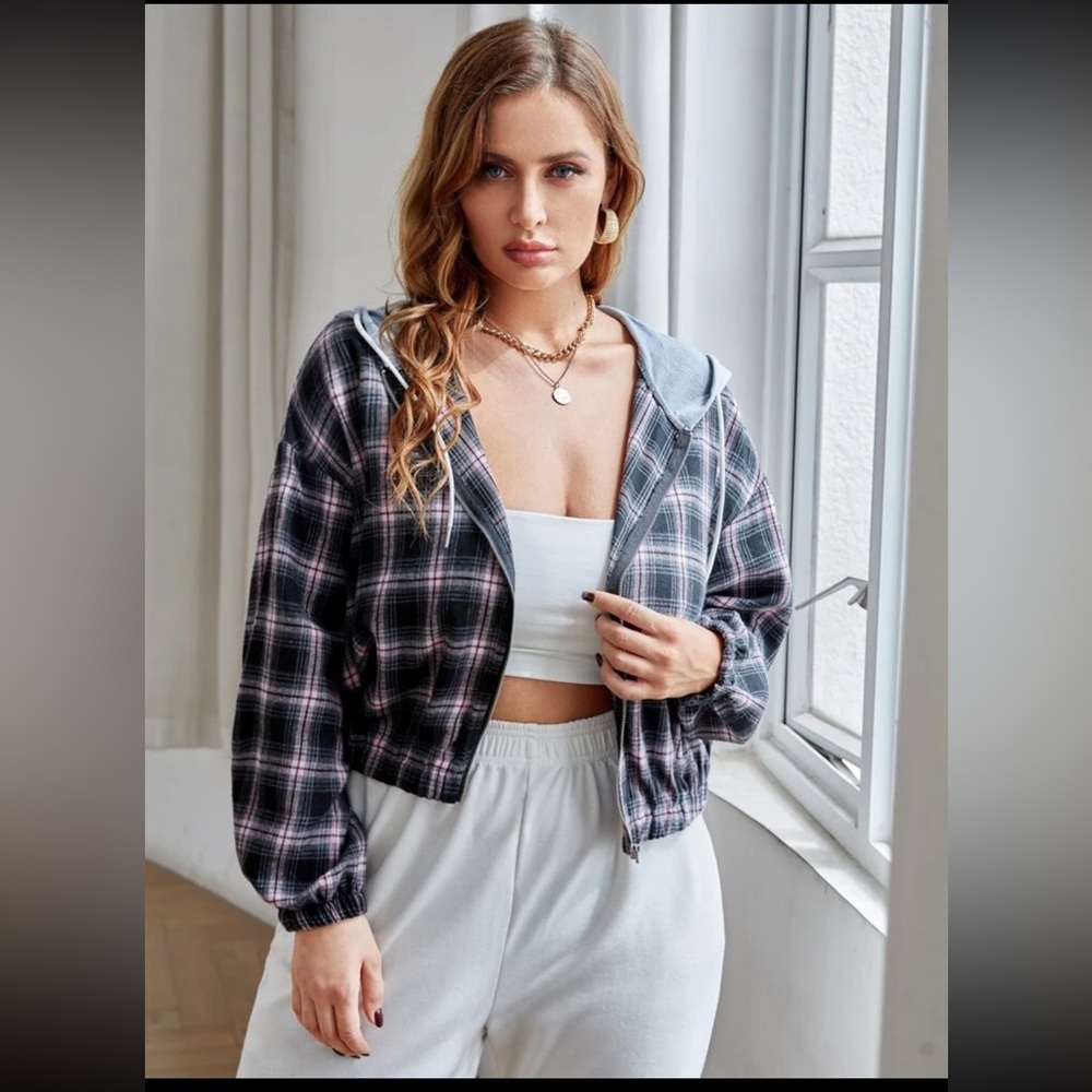 SHEIN Black and Pink Plaid Cropped Jacket